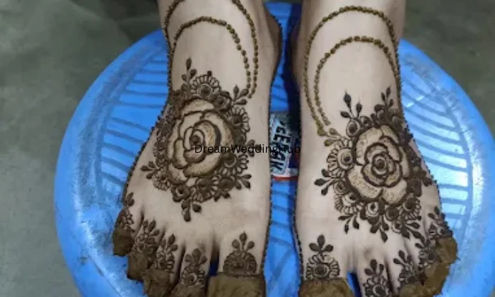 Vanshika Mehndi Academy